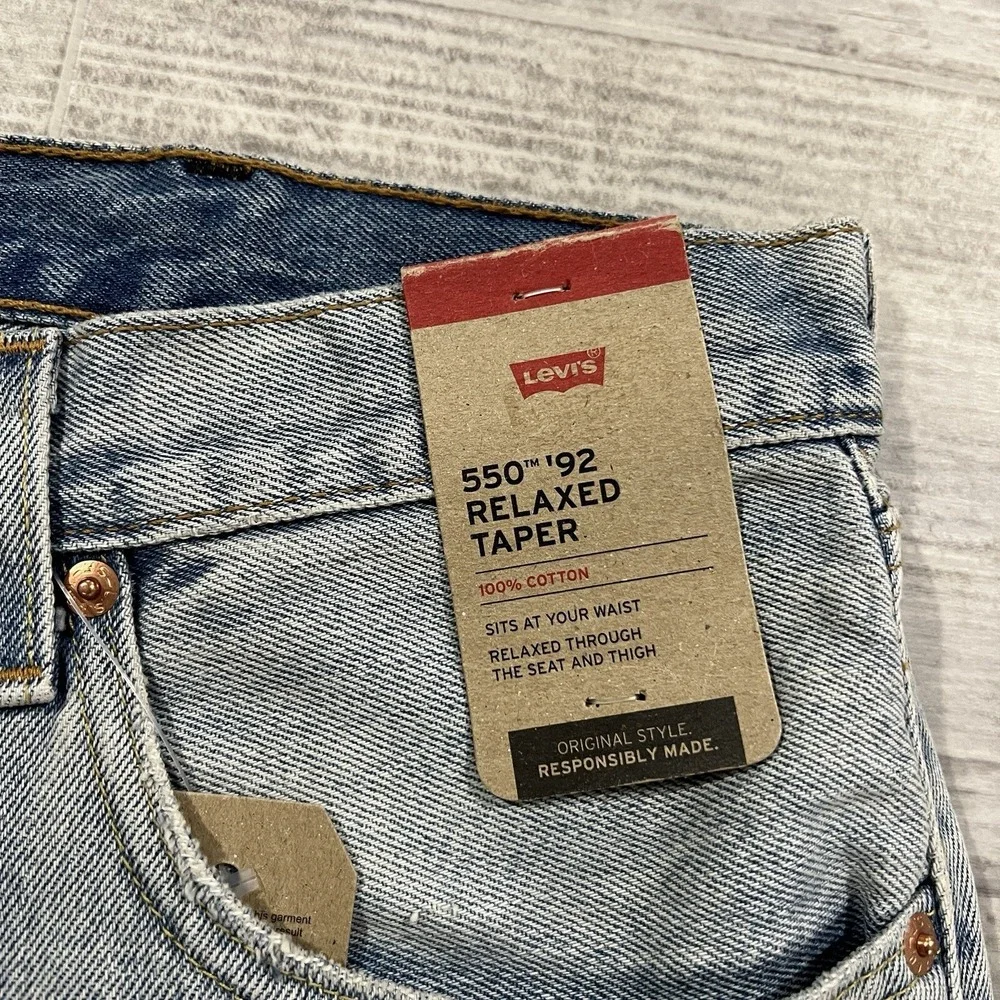 New! Levi's 550 '92 Jeans Relaxed Taper Mens 38X32 Distressed Retro Paint $79.50